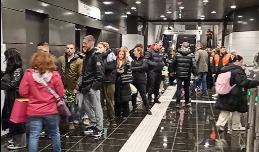 epivates metro agias sofias oura xalasmena ekdothria