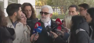 Ο Πέτρος Φιλιππίδης