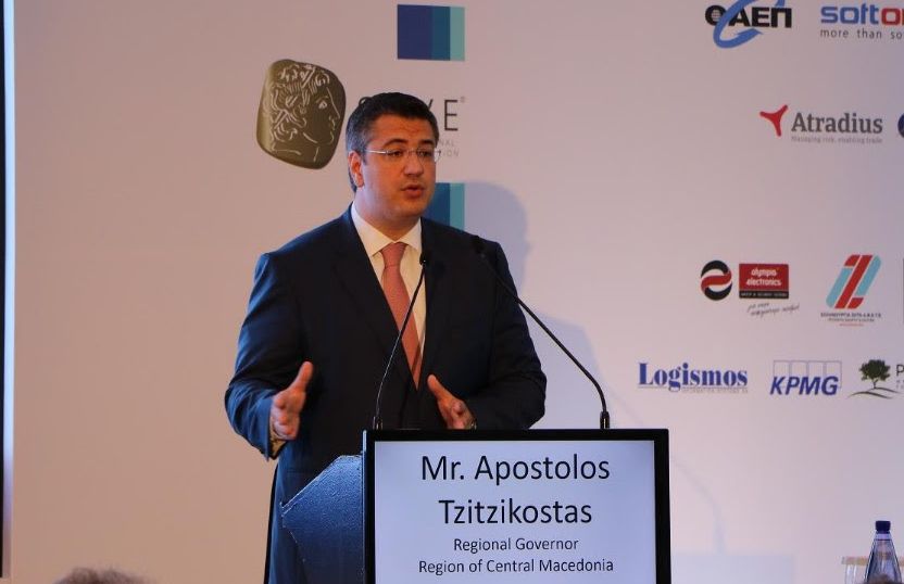 Ο Απόστολος Τζιτζικώστας