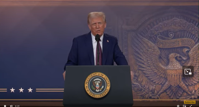 Ο Ντόναλντ Τραμπ κατά την ομιλία του στο Νταβός