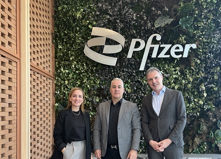 Μνημόνιο συνεργασίας Pfizer ΠΑΜΑΚ