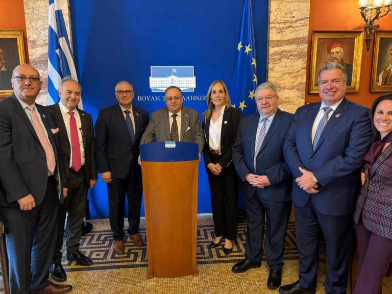 Αντιπροσωπεία των AXEΠΑ στη Βουλή των Ελλήνων