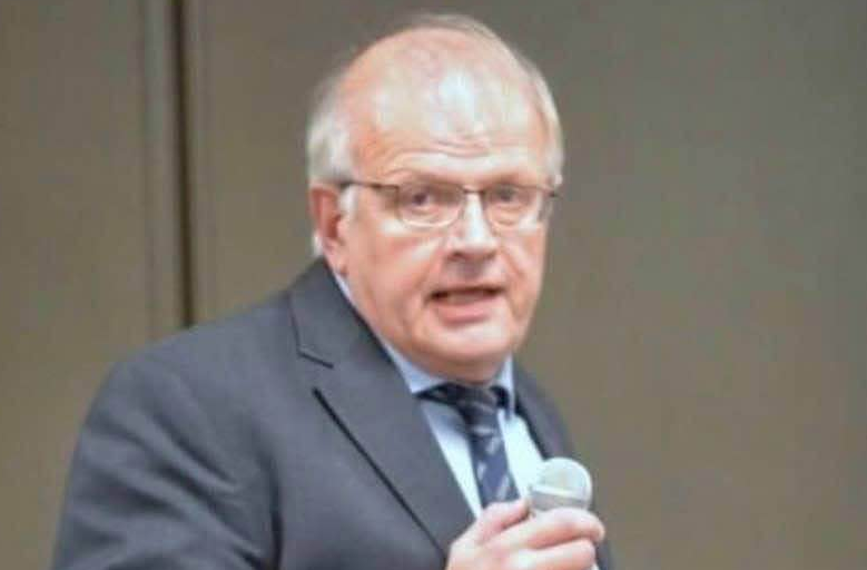 Ο Άκης Τσελέντης