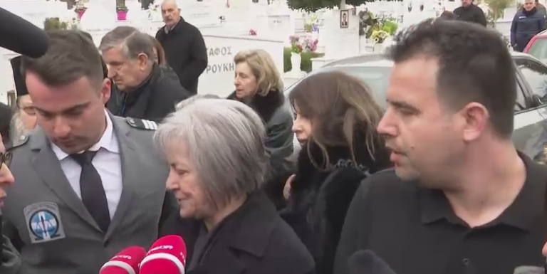 sofia apostolaki kideia