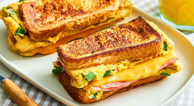 tost syntagi omeleta kaseri zampon