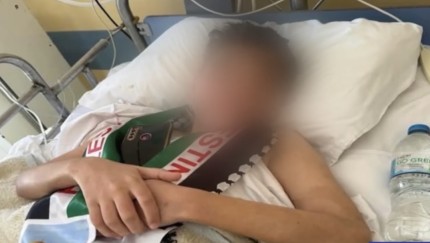 15xronos KAT GIATROI eswsan to podi toy