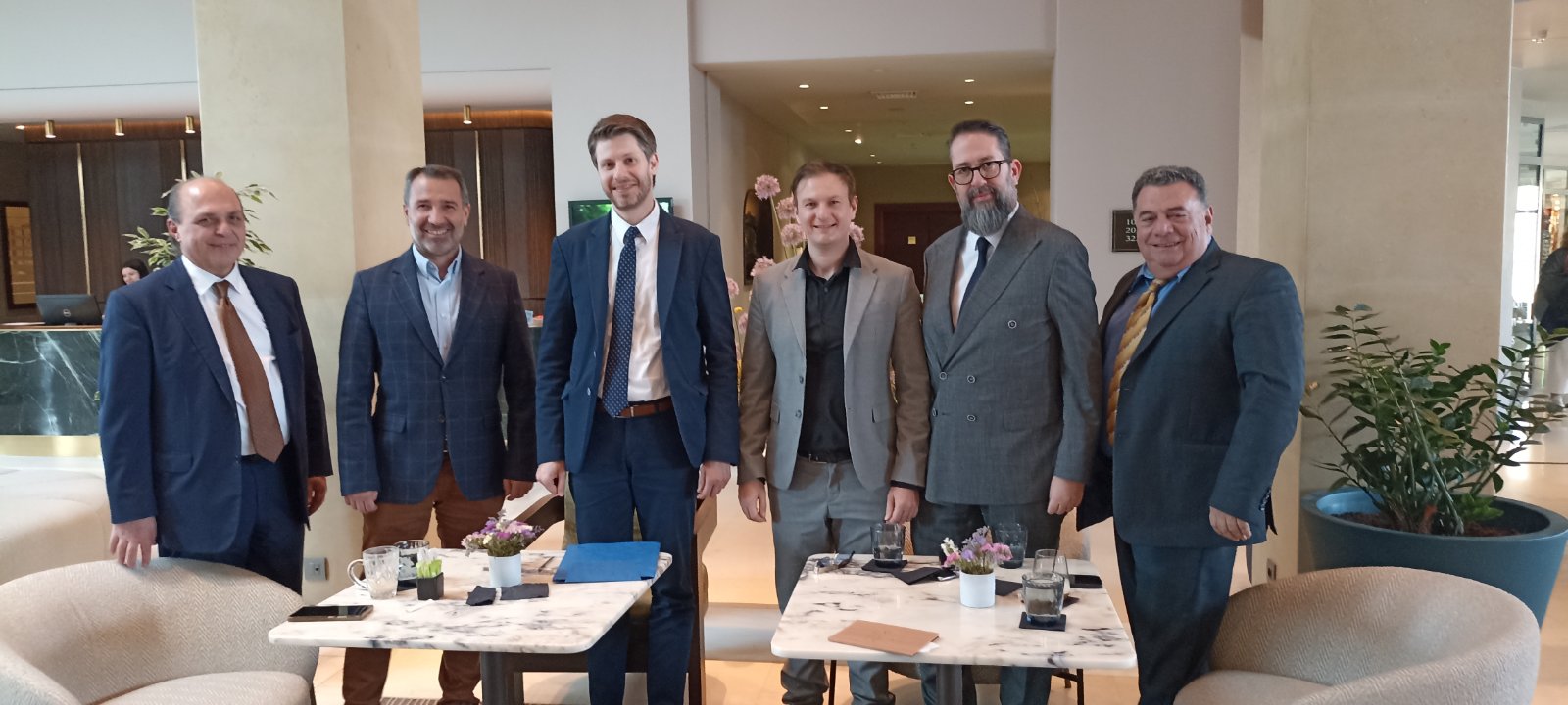 33o forum hyatt lobby rokos oikonomoy botsaris karasavvidis