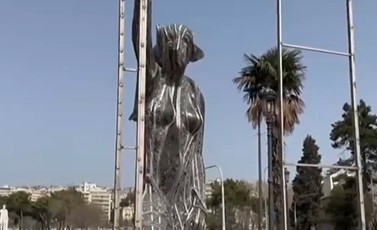 gynaika se lewforeio agalma thessaloniki