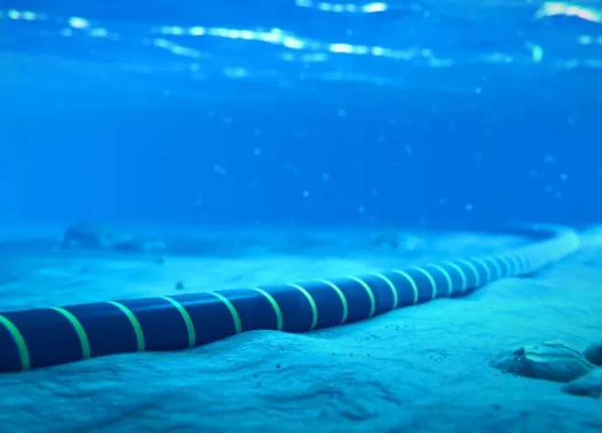 Υποθαλάσσια καλωδιακή σύνδεση