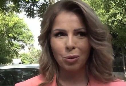 papakwsta plakias epeisodio