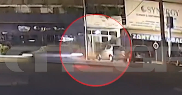 troxaio 17xroni lewforos athinwn egkataleipsi