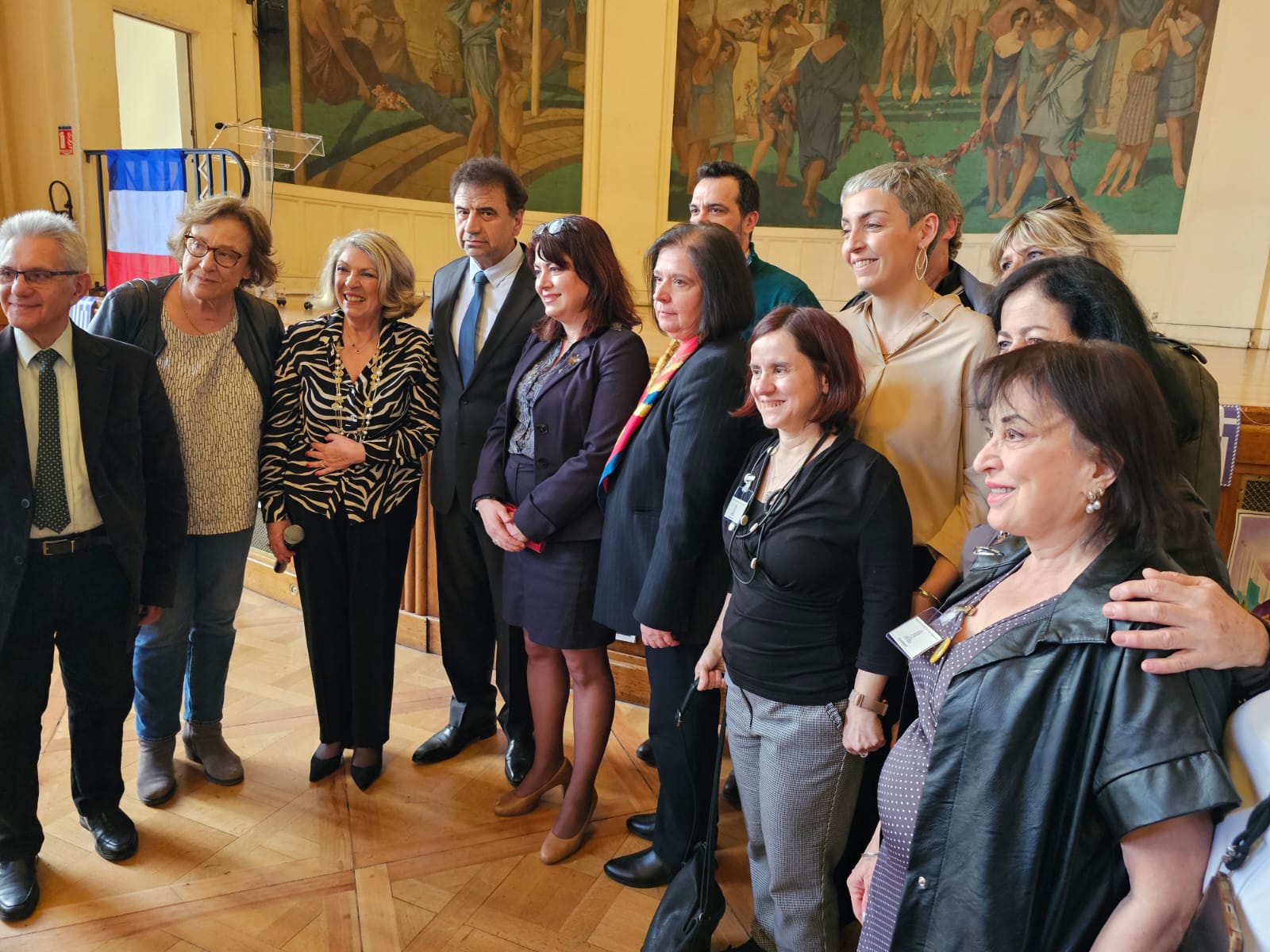 Τα μέλη του ΔΣ της Ελληνικής Κοινότητας στο Παρίσι