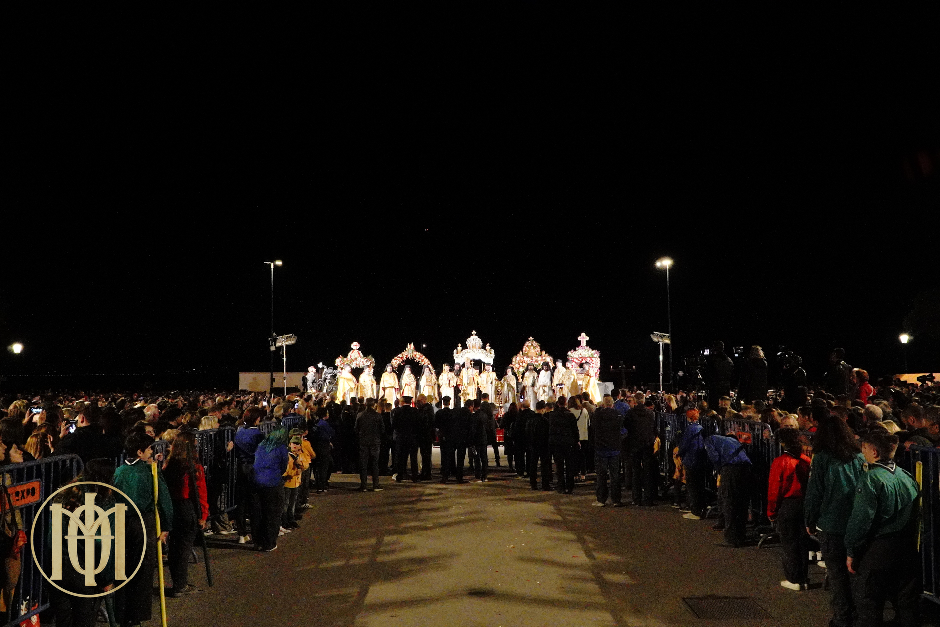Επιτάφιοι στην πλατεία Αριστοτέλους στη Θεσσαλονίκη