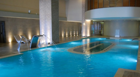 iamatiko kentro pisina spa