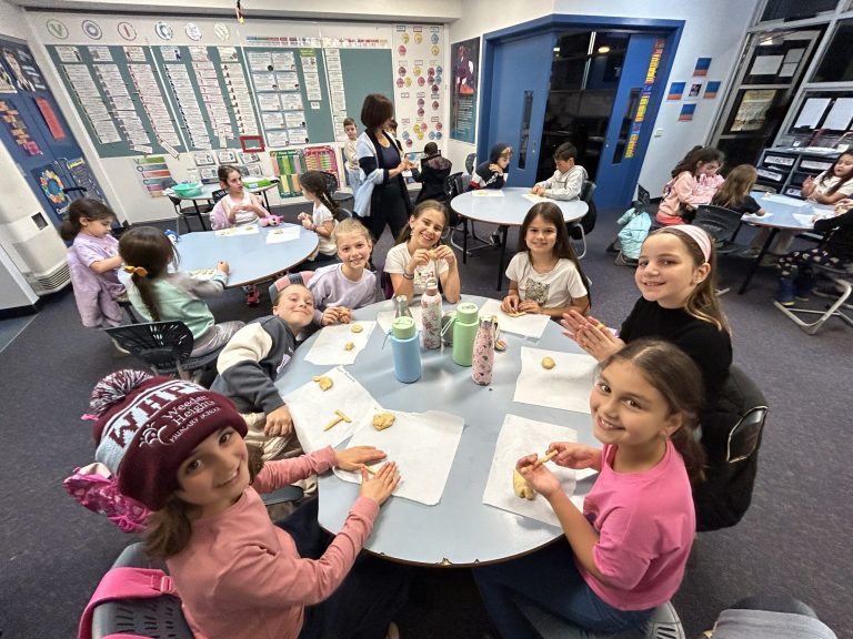 melvourni greek school society pasxa ergastirio