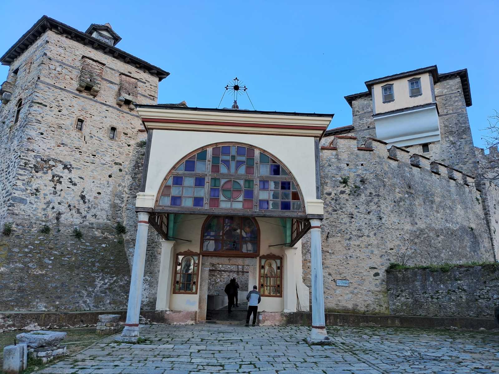 IERA MONH MEGISTHS LAYRAS