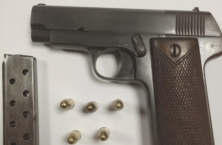 Πιστόλι με φυσίγγια