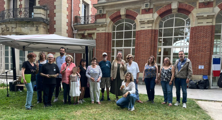 Παραδοσοακό Ελληνικό Γλέντι από την Ελληνική Κοινότητα Παρισιού στο Yerres