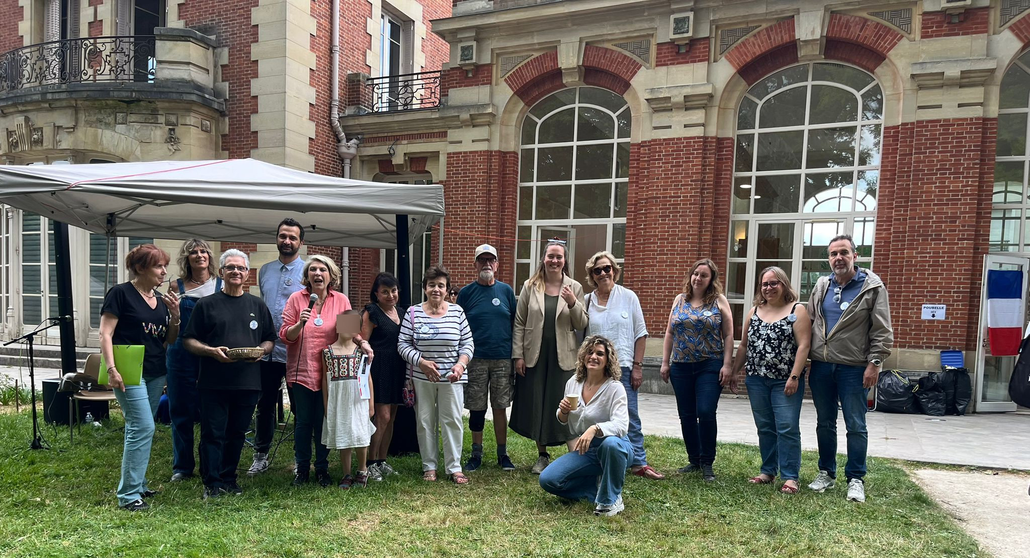 Παραδοσοακό Ελληνικό Γλέντι από την Ελληνική Κοινότητα Παρισιού στο Yerres