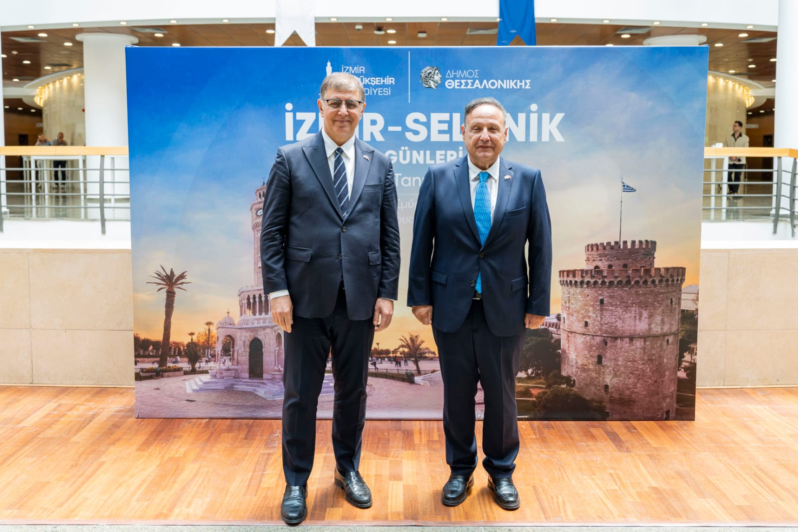 Ο Δήμαρχος Θεσσαλονίκης στη Σμύρνη