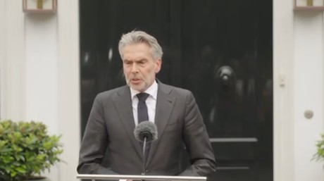 Πρώην πρωθυπουργός Ολλανδίας Ντικ Σχοφ