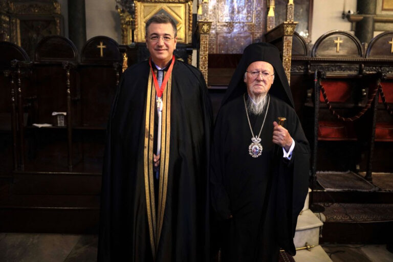 Σε Άρχοντα του Οικουμενικού Πατριαρχείου αναγορεύτηκε ο Απόστολος Τζιτζικώστας
