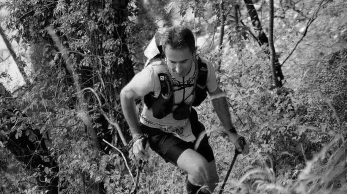 Νεκρός ορειβάτης που έπεσε σε χαράδρα