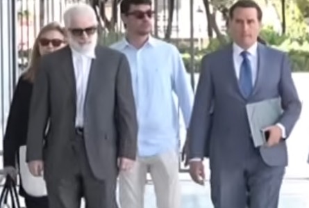 Πέτρος Φιλιππίδης