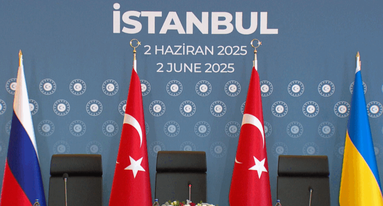 Ρωσία Τουρκία Ουκρανία σημαιες