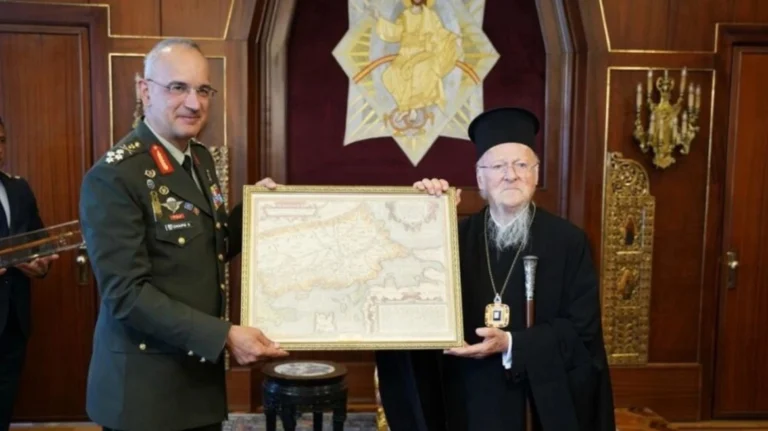 O χάρτης που έδωσε ο Χούπης στον Βαρθολομαίο