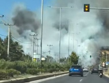 Φωτιά στο Κορωπί Αττικής