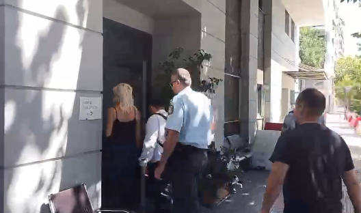 Η 45χρονη οδηγός της Πόρσε