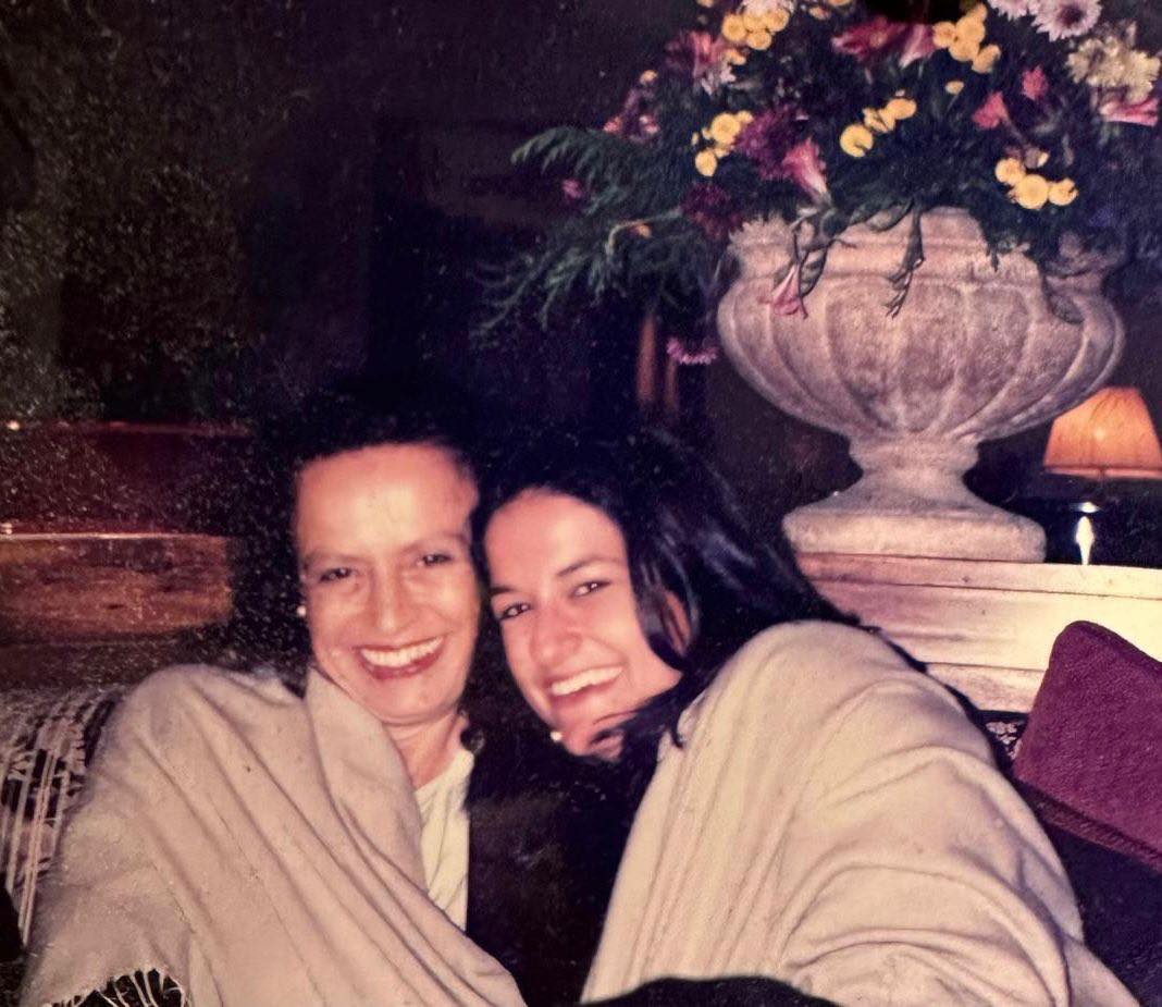 Η Νίκη Κεραμέως με τη μητέρα της