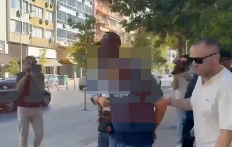 Στα δικαστήρια Θεσσαλονίκης ο 50χρονος αδερφοκτόνος