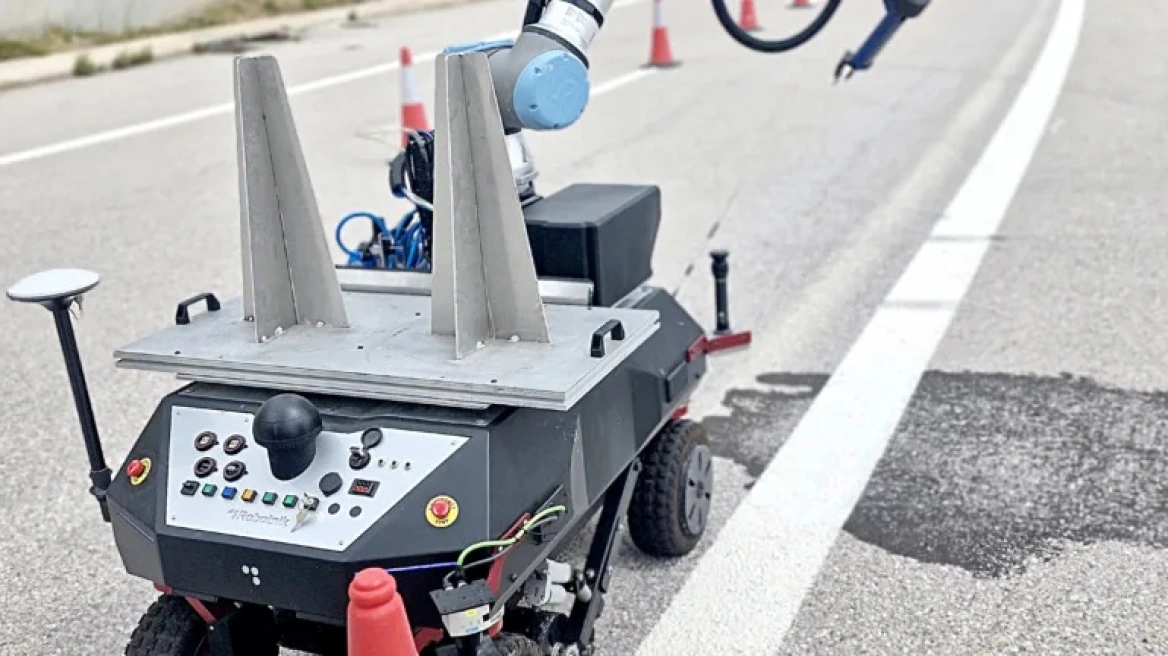Ολύμπια Οδός. Ρομπότ ΑΙ επισκευάζει τον δρόμο
