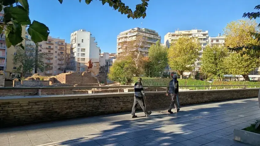 Θεσσαλονίκη Αφαίρεση Κάγκελα Ναυαρίνου