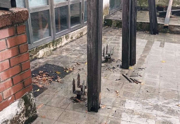 Βανδαλισμός στα γραφεία ΕΔΟΜΑΚ του δήμου Νεάπολης Συκεών