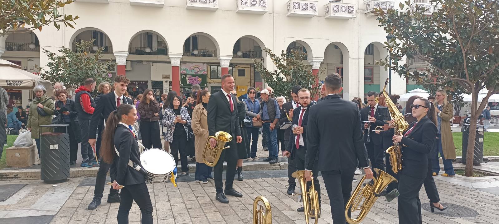 Φιλαρμονική μπάντα