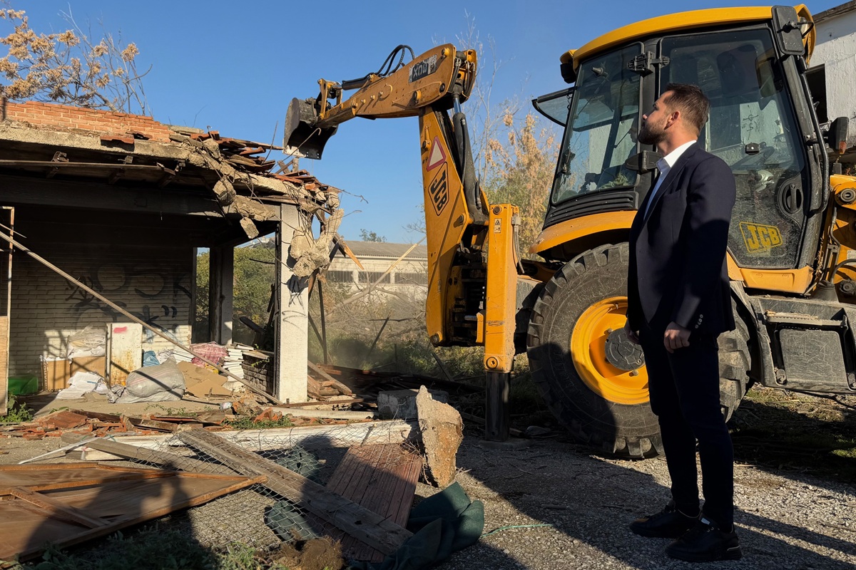 κατεδάφιση αγνό