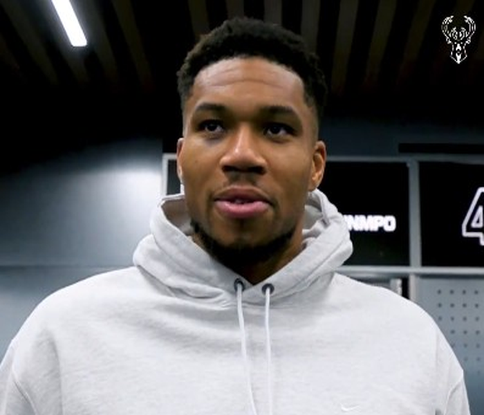 Γιάννης Αντετοκούμπο