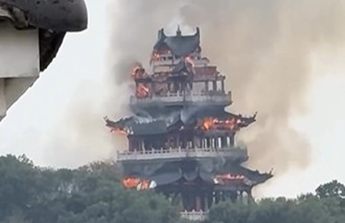 Φωτιά σε βουδιστικό ναό στην Κίνα