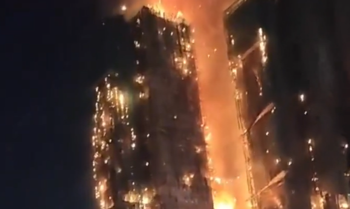 Φωτιά σε συγκρότημα κατοικιών στο Χονγκ Κονγκ