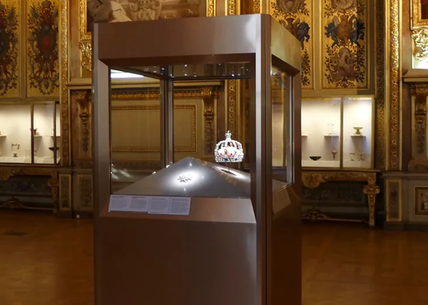 Η αίθουσα Απόλλων στο Λούβρο