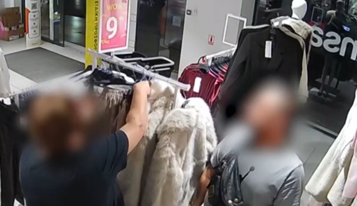 Σπείρα Αλβανών έκλεβε ρούχα και τα πουλούσε στην Αλβανία