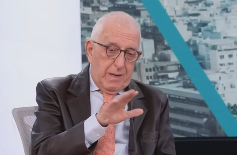 Απόστολος Κακλαμάνης