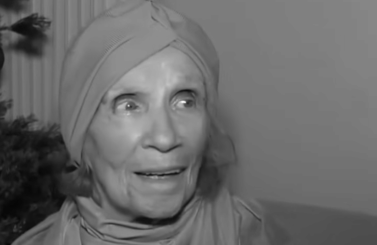 Η ηθοποιός Μέλπω Ζαρόκωστα