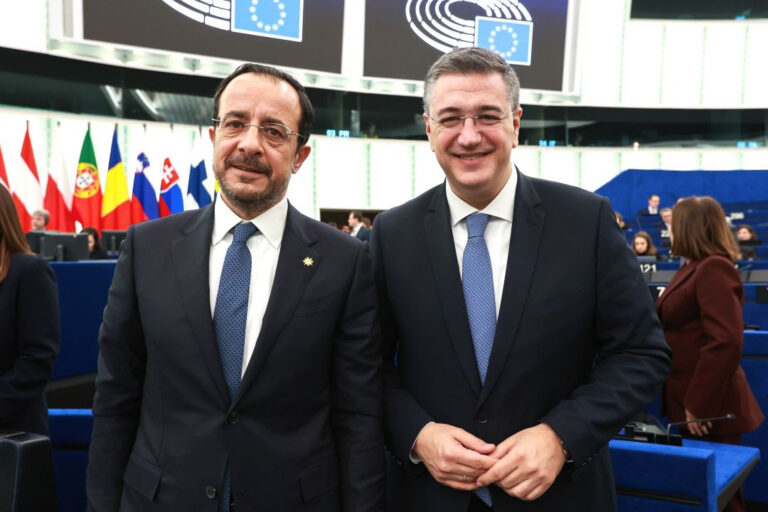 Τζιτζικώστας - Χριστοδουλίδης