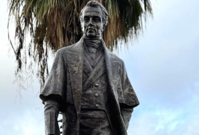 Άγαλμα Καποδίστρια στον δήμο Ελληνικού