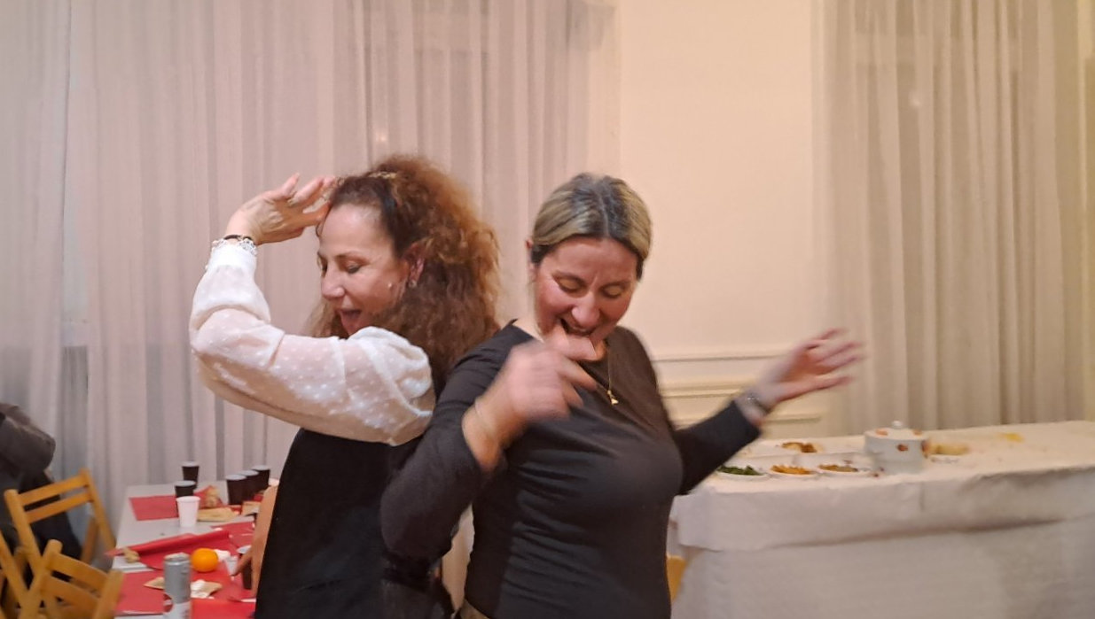 LUNDI OUR COMMUNAUTEE HELLENIQUE DE PARIS