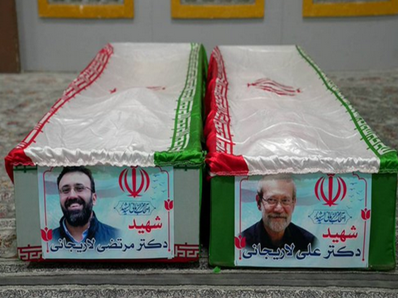 Τα φέρετρα του Λαριτζανί και του γιου του